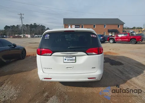 2017 Chrysler Pacifica Touring z USA, uszkodzony, nr VIN 2C4RC1DG8HR676712